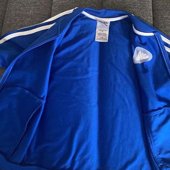Adidas track jacket - boys size 6 - good condition - Picture 5 of 5